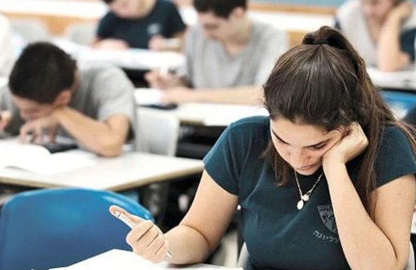 Kolleclərə ixtisas seçimi başladı
