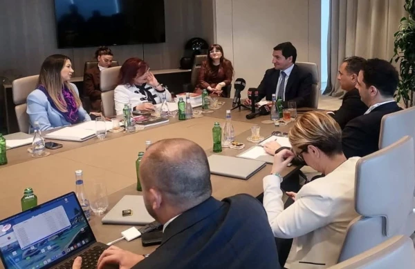 Hikmət Hacıyev TADİV nümayəndə heyətini qəbul edib 