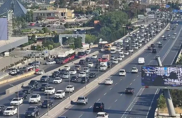Bakının bu yollarında tıxac var - SİYAHI&nbsp;