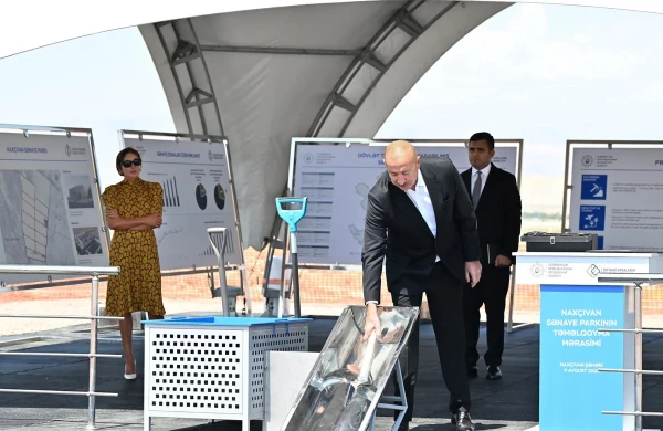 Prezident və birinci xanım açılışda iştirak ediblər