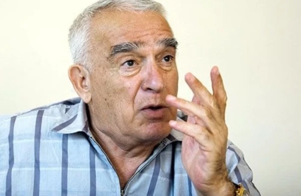 "GÜNƏŞLİ DAYANACAQLAR"IN ADAMI  - ETİBAR CƏBRAYILOĞLU YAZIR