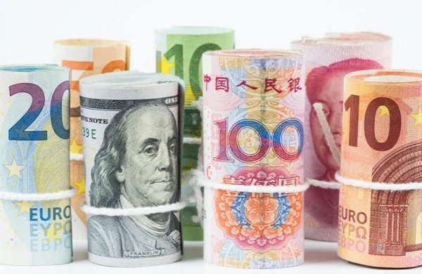 Avro və rubl ucuzlaşdı, dollar isə..