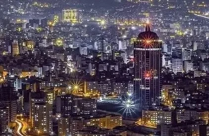 Hazırda Təbriz səmasında qeyri-adi işıq görülür - Video&nbsp;