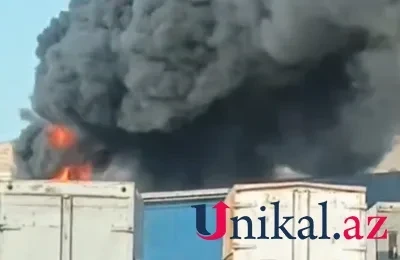 “Meyvəli” bazarında yanğın