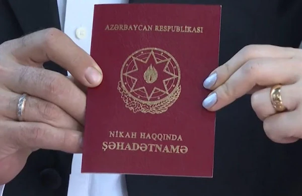 Azərbaycanda həyat yoldaşının soyadını götürən kişilərin sayı açıqlandı 