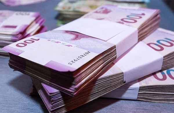 Pensiyalara 4 milyard manatdan çox vəsait yönəldildi 