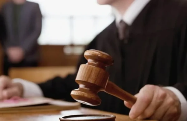 213 min manat oğurluq edən dəstə üzvlərinə hökm oxundu&nbsp;