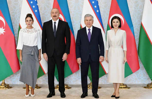 Prezidentlər və birinci xanımlar “Kuksaroy”da birgə foto çəkdirdilər - Video