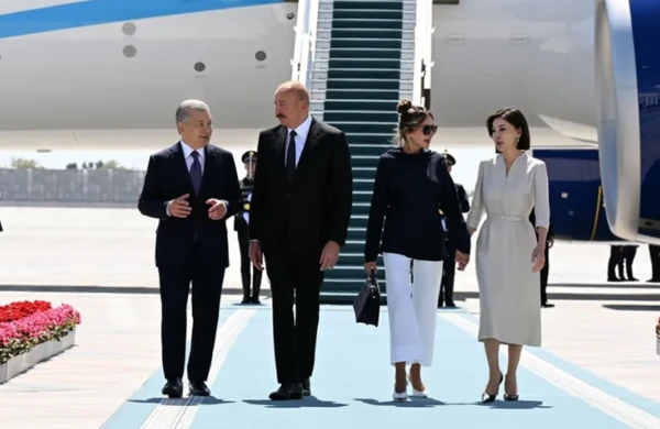 Azərbaycan ilə Özbəkistan prezidentləri və birinci xanımlar “Kuksaroy” Dövlət İqamətgahında birgə foto çəkdiriblər
