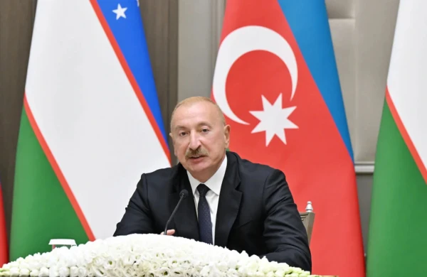 İlham Əliyev Özbəkistan üçün bərə tikintisini sürətləndirməyə çağırıb&nbsp;