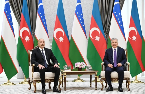 Daşkənddə Azərbaycan və Özbəkistan Prezidentlərinin təkbətək görüşü olub 