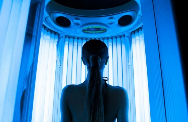 Solariumdan istifadə edənlərə ürək XƏBƏRDARLIĞI: "Gözəlliyinizə görə sağlamlığınızı qurban verməyin!"&nbsp; &nbsp;