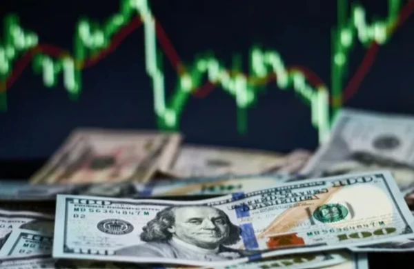 Avro və rubl ucuzlaşdı, dollar isə...
