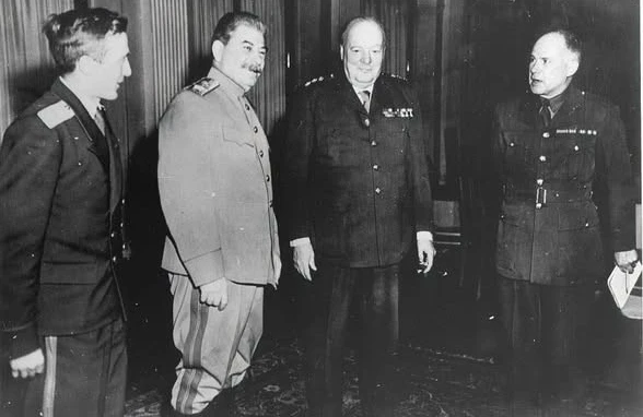 Stalin, Çörçill və Ruzvelt onun şərəfinə qədəh qaldırıb - O kimdir?