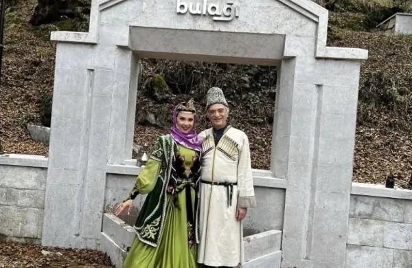 Şeyx Əbdüldən Polad Bülbüloğluna təbrik: “81 yaşında məhəbbətini tapıb”&nbsp;