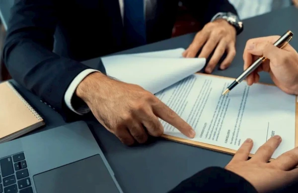 Xəbəriniz olmadan adınıza borc yazılıbsa, nə etməlisiniz? – Vəkildən XƏBƏRDARLIQ  