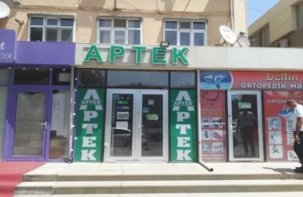 Bakının mərkəzində ÖLÜM: aptekdə can verdi 