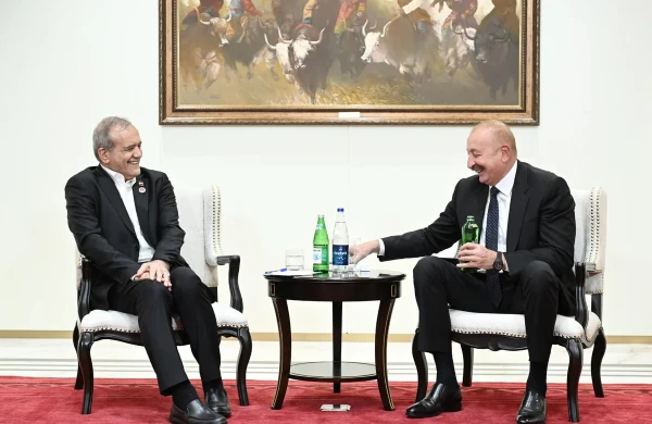 "O da yaxşı sudur. Amma bu da yaxşı sudur"&nbsp; — Azərbaycan Liderinin viral olan JESTİ