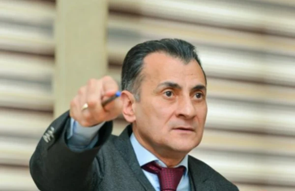 Mirşahin Ağayev müraciət etdi