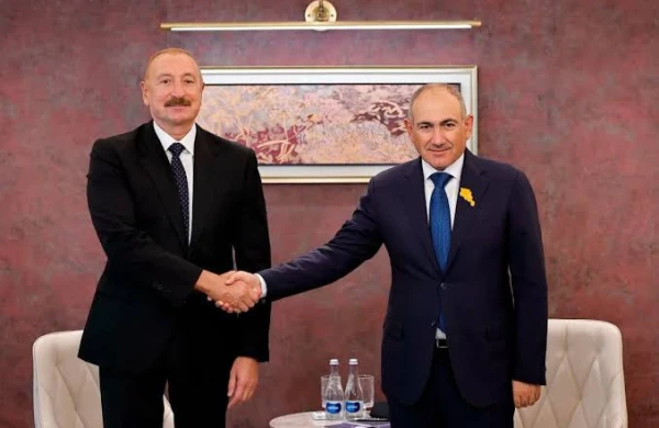 Bakı və İrəvan arasında nə gözlənilir?  — Liderlərin Bişkek görüşünün siyasi ŞƏRHİ