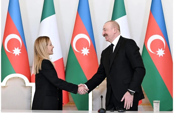 İlham Əliyev Corcia Melonini ən uzun müddət Baş nazir vəzifəsində olması münasibətilə təbrik edib
