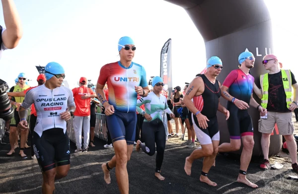 Bakının ev sahibliyi etdiyi “IRONMAN 70.3” triatlon yarışı başlayıb 
