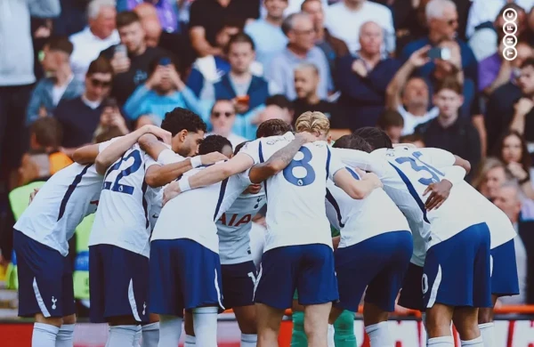 "Tottenhem" 53 ildən sonra antirekordunu təkrarlayıb