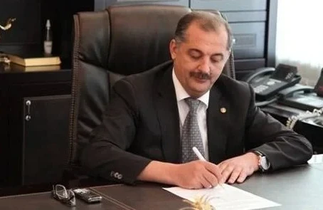 Vilyam Hacıyevin hərracda satılan maşınlarını oğlu alıbmış