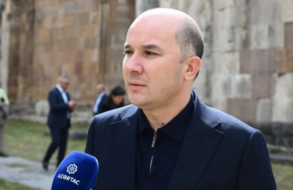 "Şuşaya vurulmuşam" 