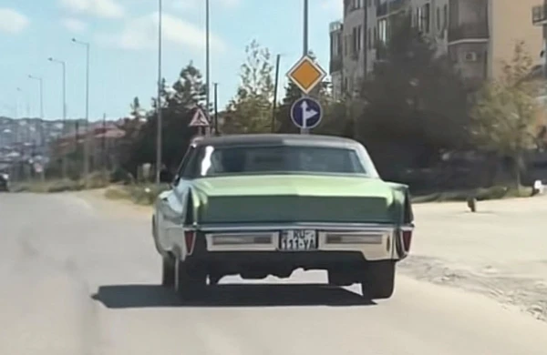 "Eşref"in maşını Bakıda — Nömrəsi də diqqət çəkdi (VİDEO)&nbsp;