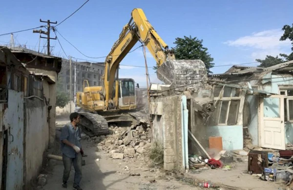 “Sovetski”də söküntü ərazisindən meyit tapıldı