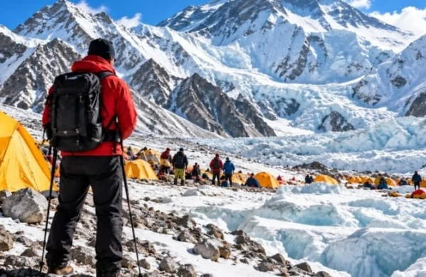 Alpinistlərin sidiyi 154 ton buzun əriməsinə səbəb olur - Everestdə gözlənilməz təhlükə