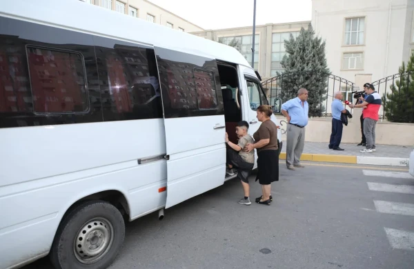 Xocavəndə, Qırmızı Bazar qəsəbəsinə və Quzeyxırman kəndinə köç karvanları yola salınıb&nbsp;