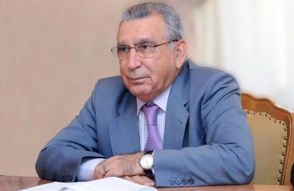 Ramiz Mehdiyevin işinə o baxır  —  Hakimin dosyesi +FOTO