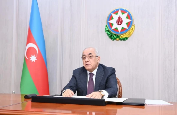 Əli Əsədov onu təbrik edib