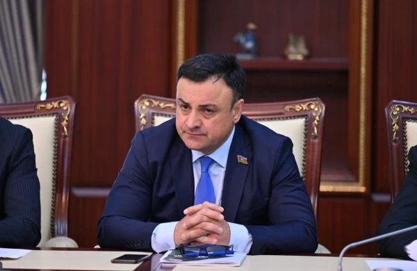 Rövşən Muradov: “27 Sentyabr tam suverenliyə aparan tarixi xəttin başlanğıcıdır”
