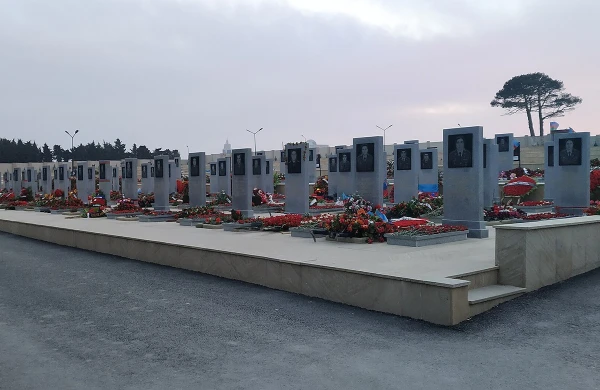 Vətən müharibəsinin ildönümü ilə əlaqədar Hərbi Memorial Məzarlığa ziyarət başlayıb&nbsp;
