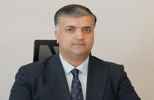 Hasil Abbasov şöbə müdirini işdən çıxartdı 