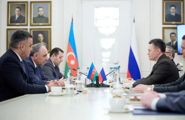 Kamran Əliyev Moskvada Rusiya Ali Məhkəməsinin sədri ilə görüşüb