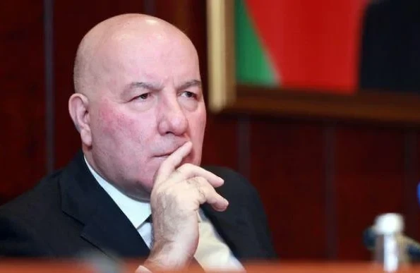 Elman Rüstəmov məşhur şadlıq evini satdı