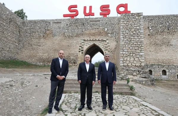 Yaşar Gülər, Zakir Həsənov və İrakli Çikovani Şuşa şəhərində bir araya gəliblər