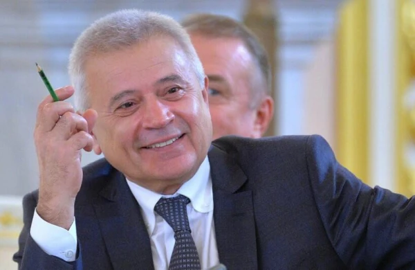 Ələkbərov bu biznesə bir maşının pulunu xərcləyib&nbsp;