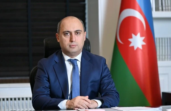 Emin Əmrullayevdən müəllimlərlə bağlı ƏMR - SİYAHI
