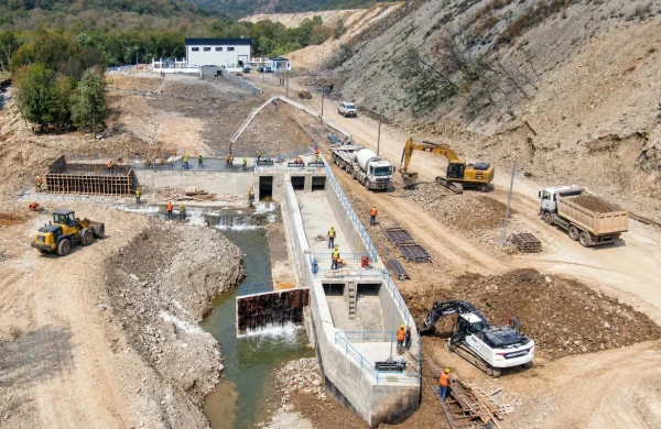 Laçında daha üç su elektrik stansiyası inşa edilir 