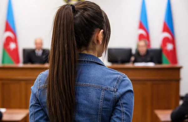 Yaşlı ata övladını və gəlinini evindən çıxara bilərmi? — HÜQUQİ İZAH  