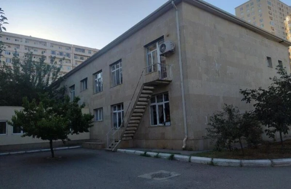 Bakıda uşaq bağçasının direktoru psixotrop dərmanla bağlı qalmaqala görə işdən çıxarılıb.