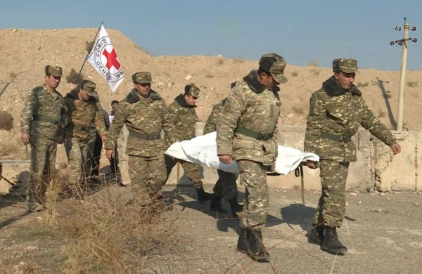 Azərbaycan 2 mindən çox erməni hərbçinin qalıqlarını Ermənistana təhvil verib