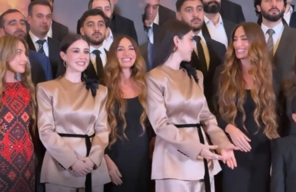 Arzu Əliyevadan Özgeyə xoş sözlər - “Çox gözəlsən”