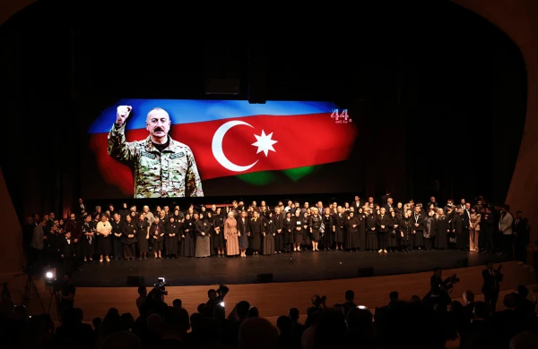 Filmin sonu ayrıca bir film idi... - Video&nbsp;