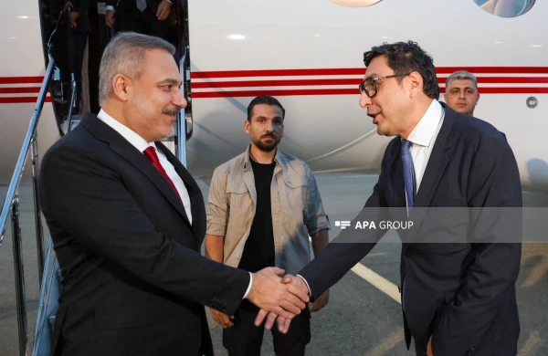 Hakan Fidan Bakıya gəlib